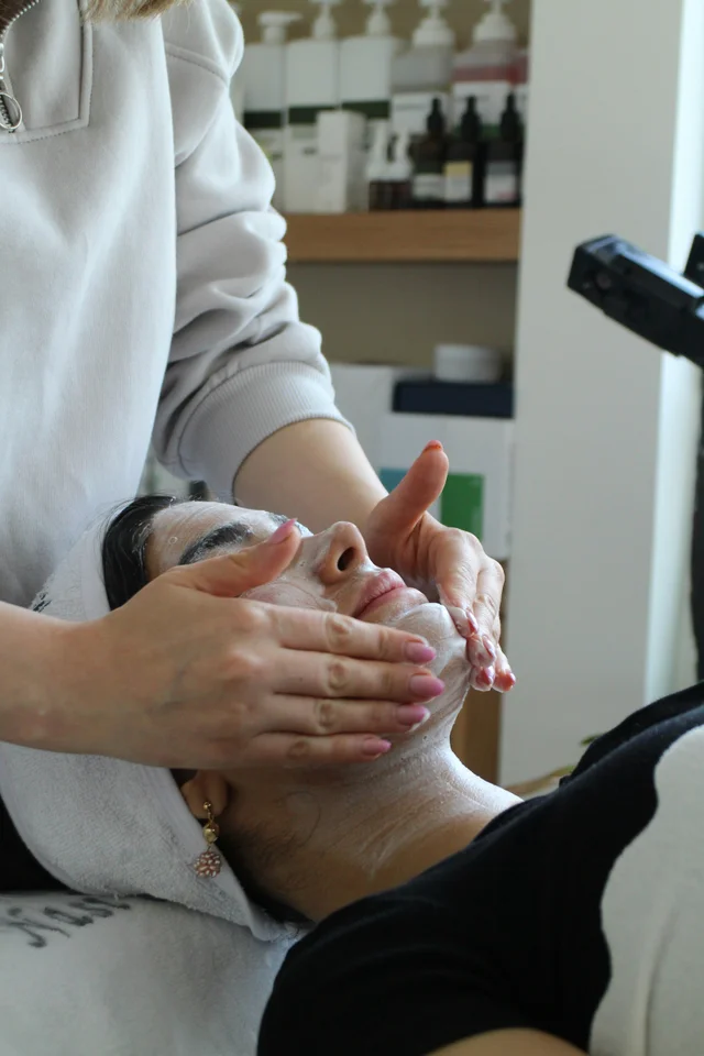 Gold Facial: Everything You Need to Know